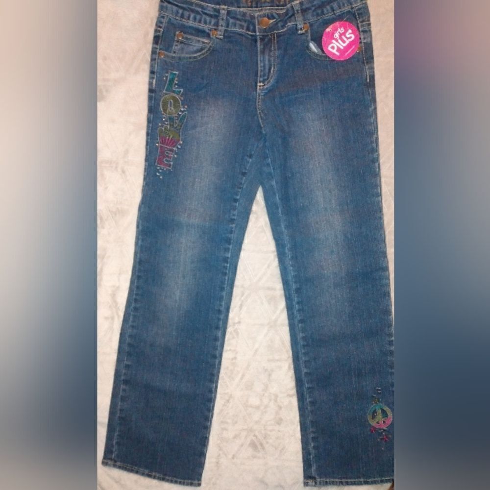 Girls plus total Girl Love jeans NWT 👍) SIZE 10 1/2